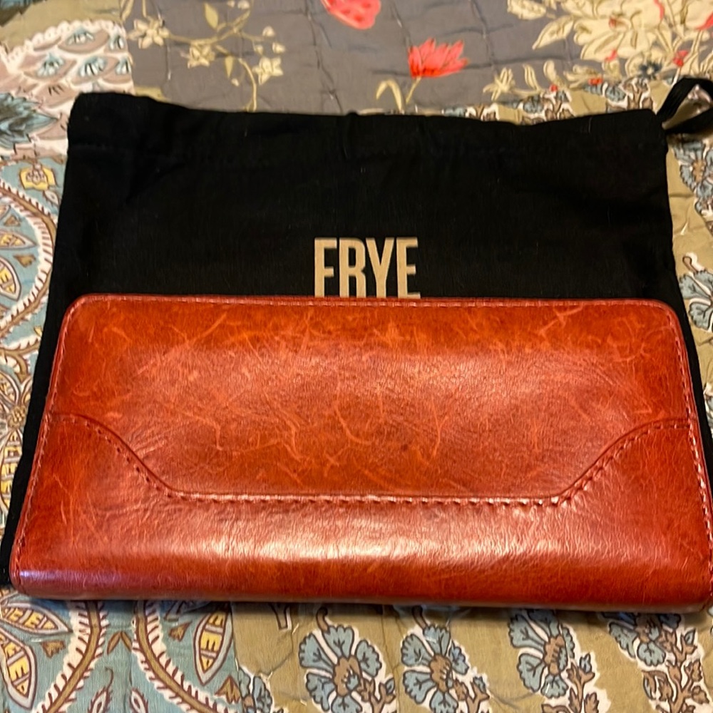 Frye Melissa Zip Wallet